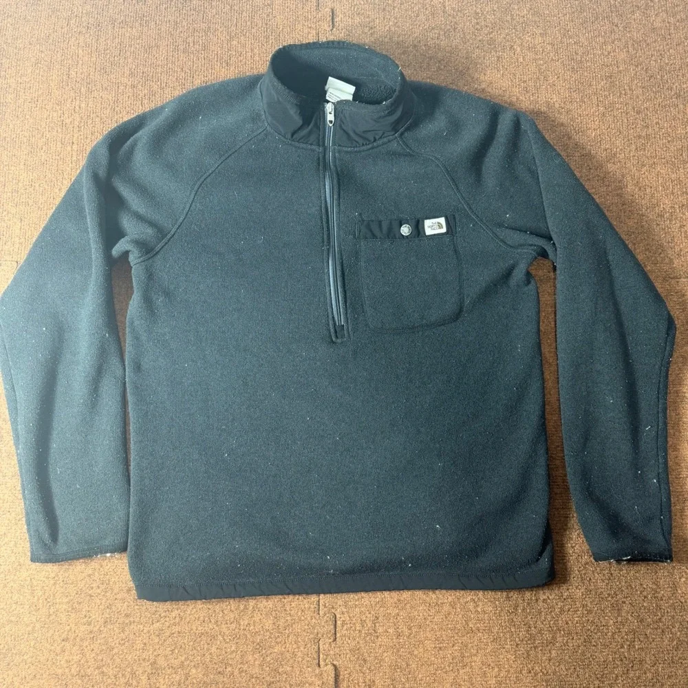B- The North Face Mens Black Quarter Zip Fleece Pullover Jacket Size Medium